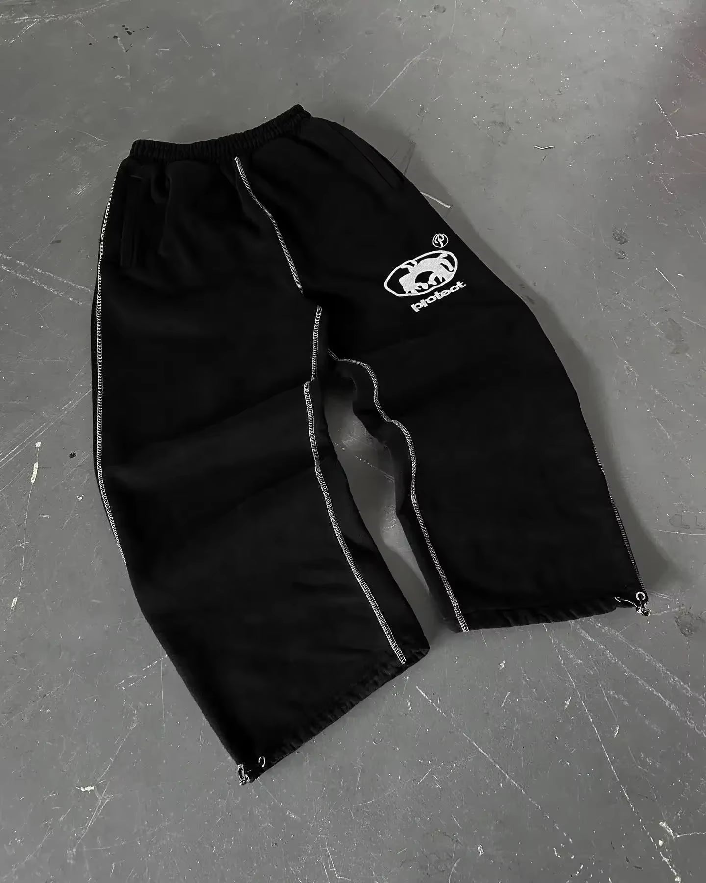 "Protect" Baggy Joggers - Casual Streetwear Pants for a Trendy Look